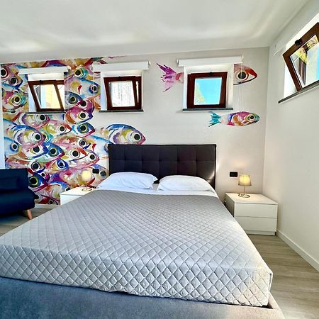 פורטו ונרה Mirage Rooms & Apartments מראה חיצוני תמונה