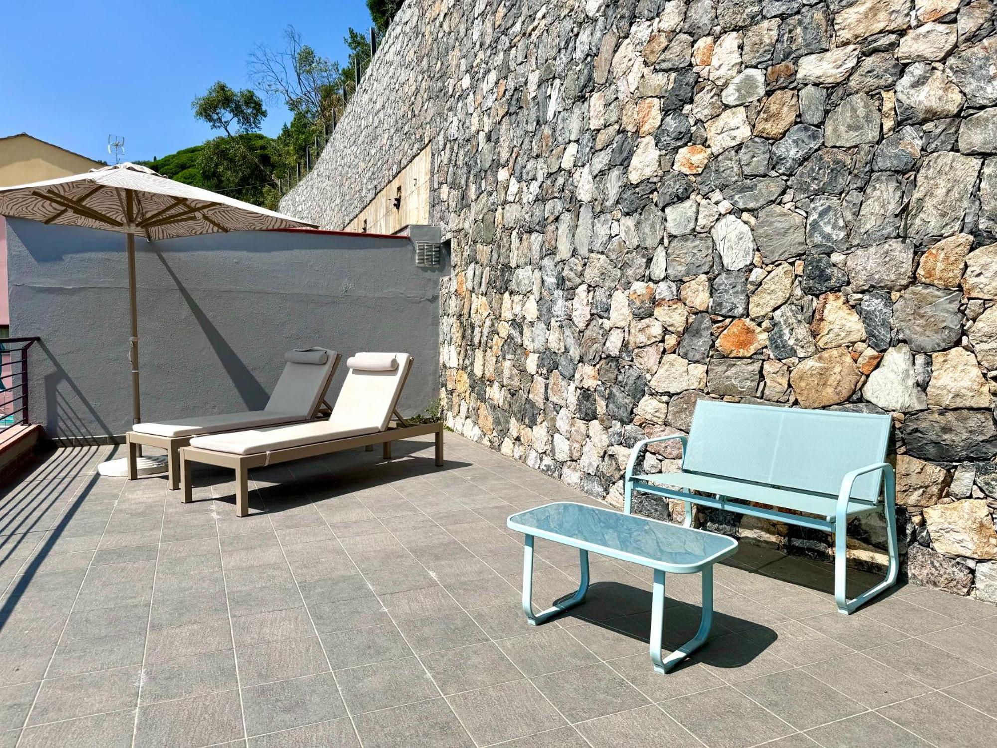 פורטו ונרה Mirage Rooms & Apartments מראה חיצוני תמונה